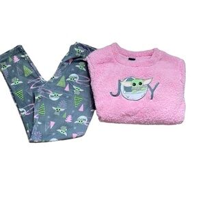 Women’s NWOT Cozy Christmas Baby Yoda Pajamas